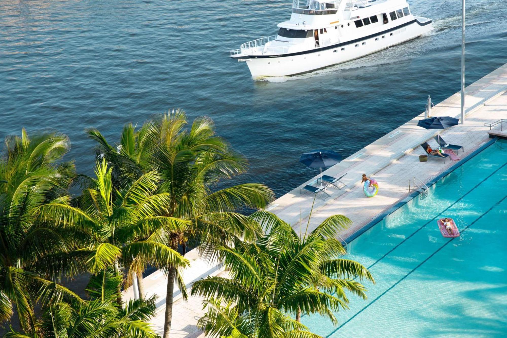 Doubletree Resort Hollywood Beach Экстерьер фото
